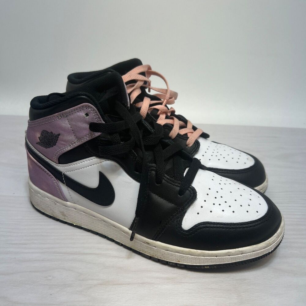 Air Jordan 1 Mid SE (GS) Size 6.5Y Black Bleached Coral-White DM6216-001
